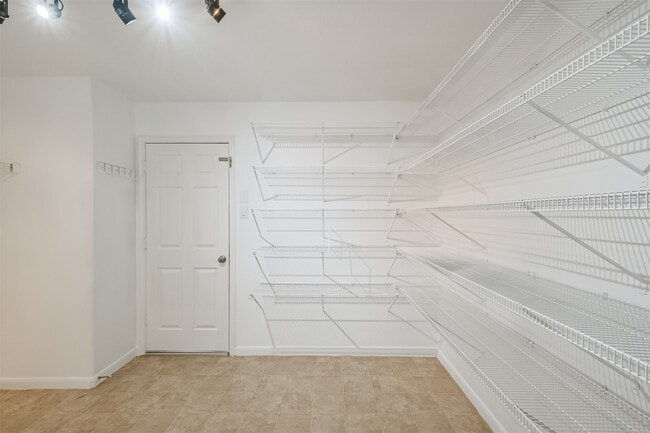 Photo - 15506 Anton Dr