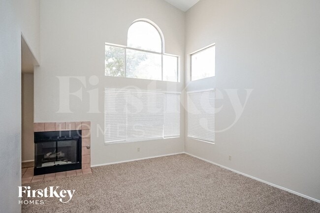 Photo - 5317 Sandstone Dr