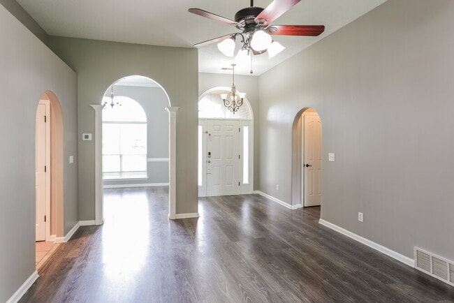 Photo - 1147 Deer Creek Dr