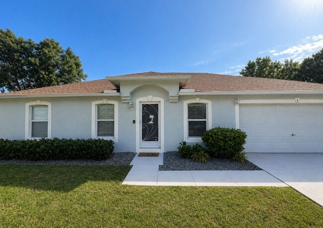 Building Photo - Beautiful Home with Spacious backyard