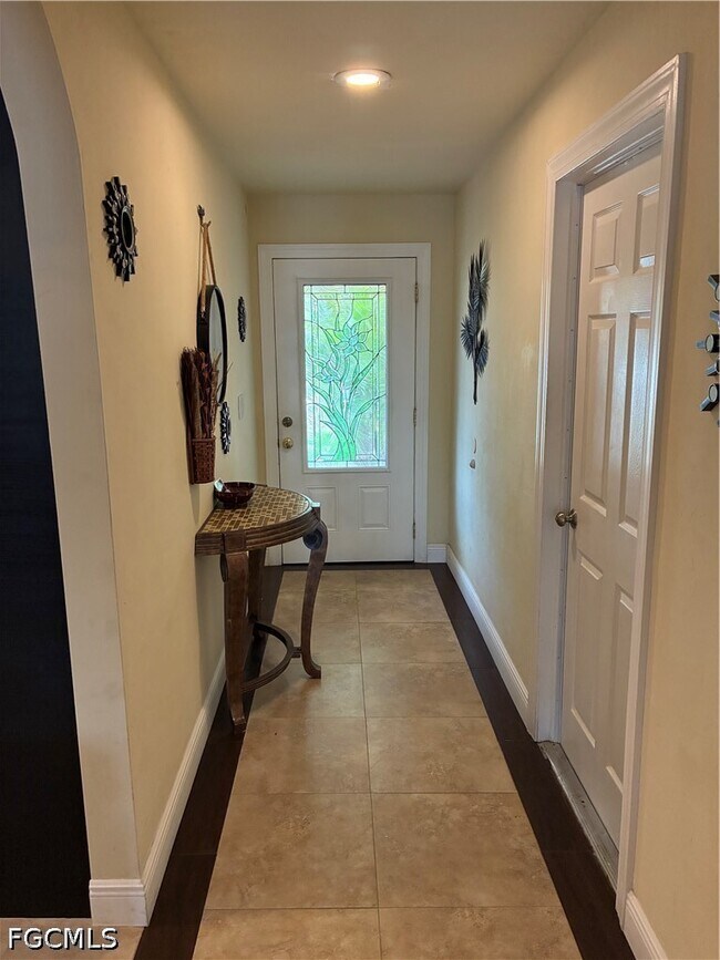 Photo - 519 SE 20th Ct