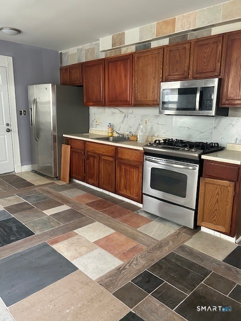 Building Photo - 39 Giles St Unit 2