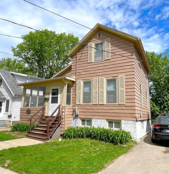 Building Photo - 1316 Milton St Rental