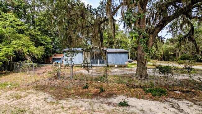 955 Hollywood Dr