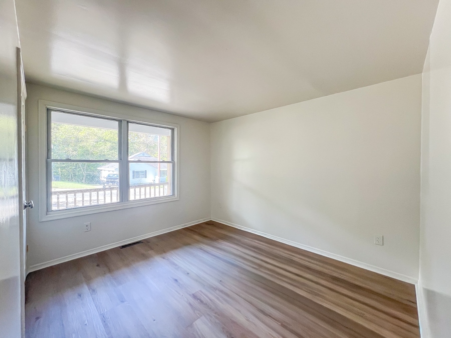 Photo - 35 Fox Hill Dr