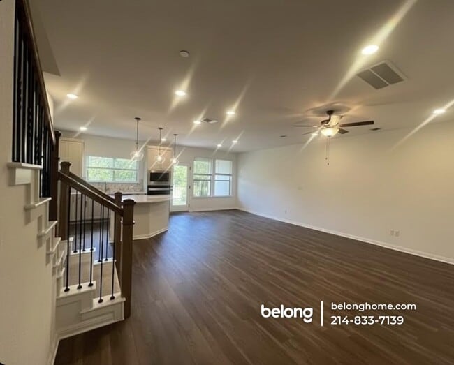 Photo - 2725 Woodall Dr