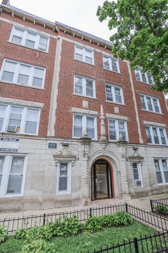Building Photo - 6916 N Lakewood Ave Unit 207 Rental