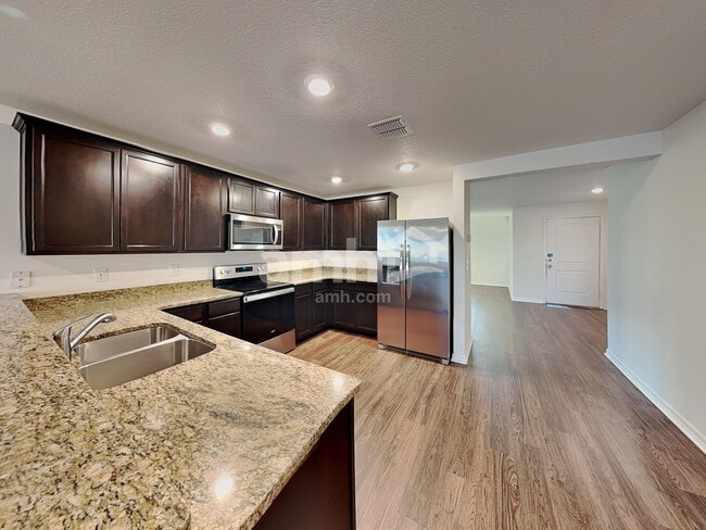 Photo - 816 Chatham Walk Dr