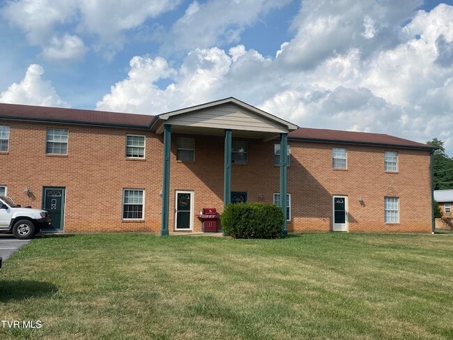 Building Photo - 103 Skyview Dr