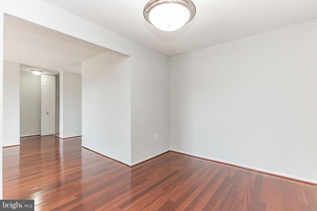 Photo - 4500 S Four Mile Run Dr Unit 520