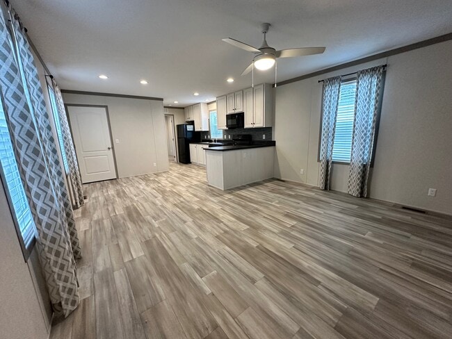 Photo - 5691 Windjammer Ct