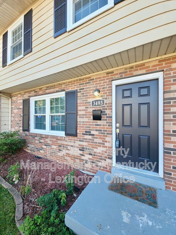 Photo - 3493 Sutherland Dr