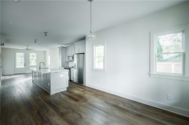 Photo - 188 La France Walk