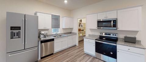 Photo - 768 Richmond Dr