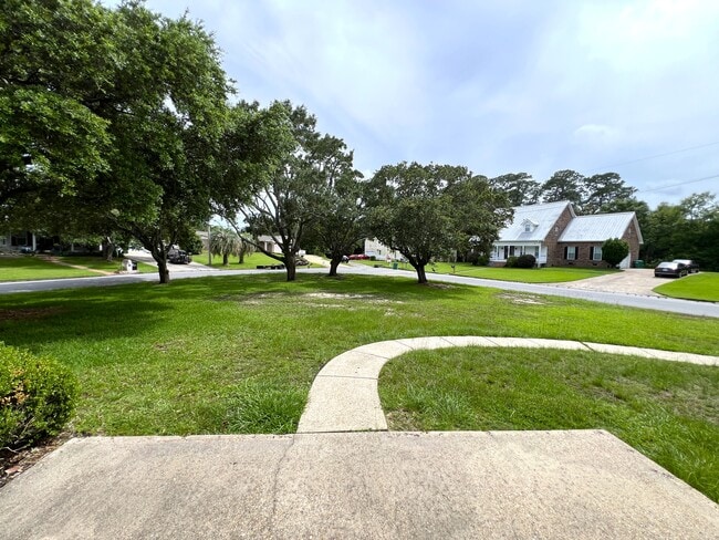 Photo - 27 Bayou View Dr