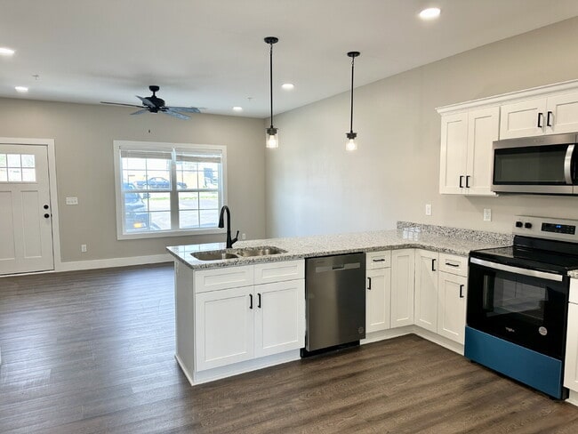 Photo - 1646 S Jefferson Ave