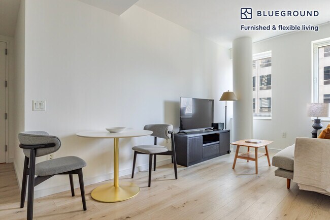 Photo - 70 W 45th St Unit FL31-ID2059