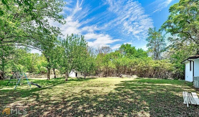 Photo - 909 E Mcintosh Rd