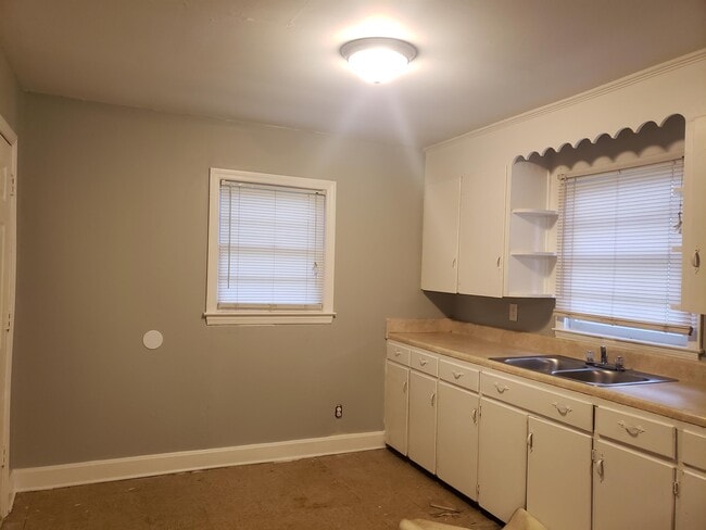 Photo - 4525 Cameron Rd