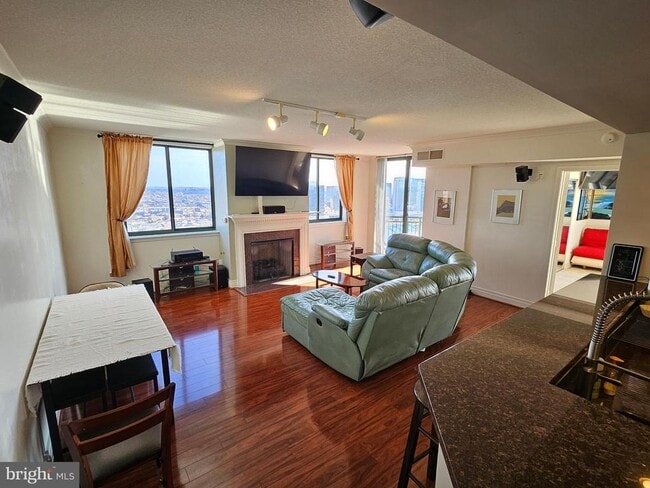 Building Photo - 414 Water St Unit 2613 Rental