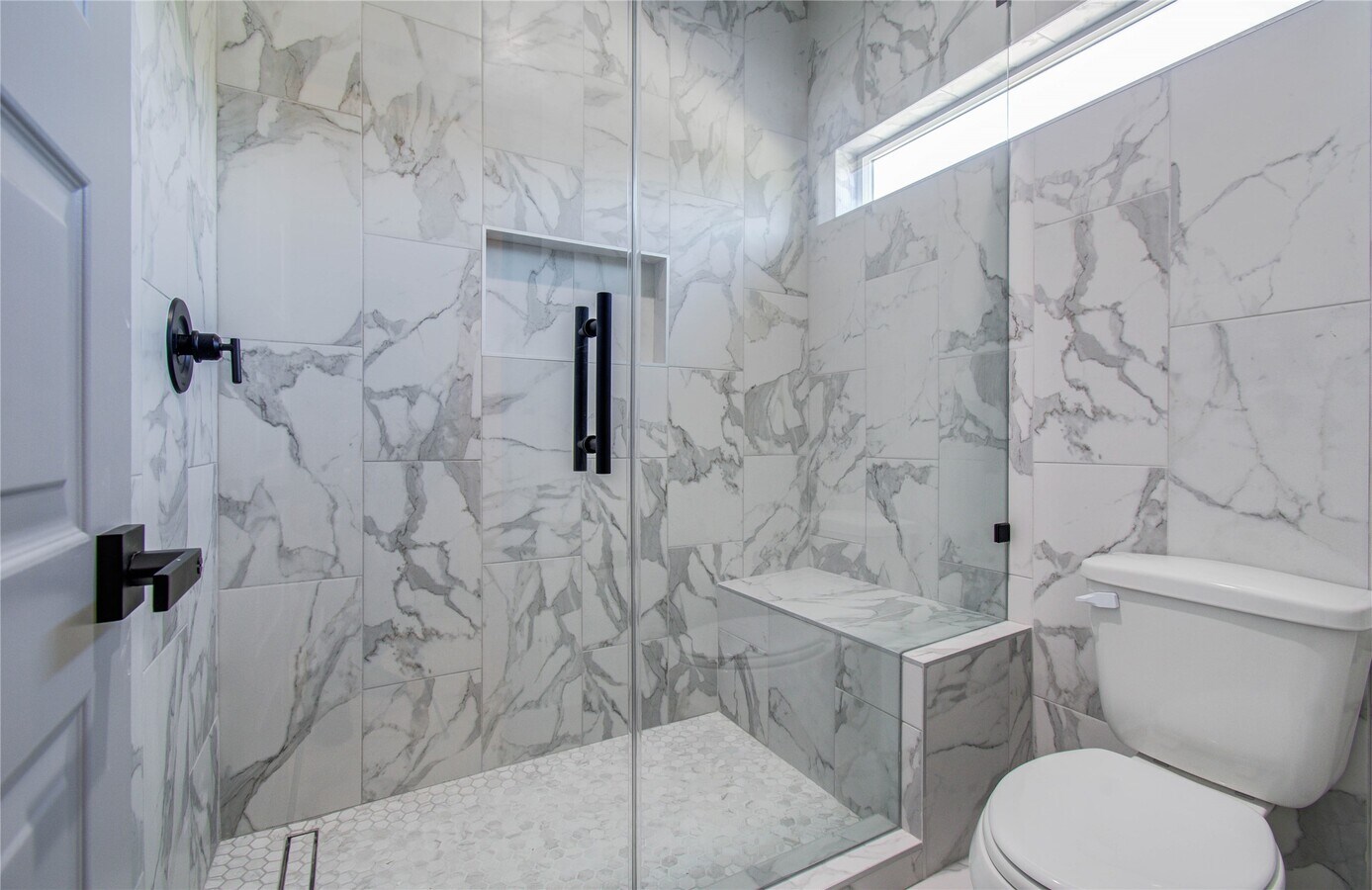 Photo - 837 S Victory Dr