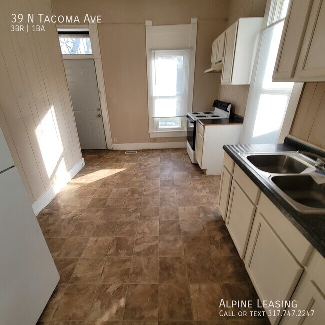 Photo - 39 N Tacoma Ave