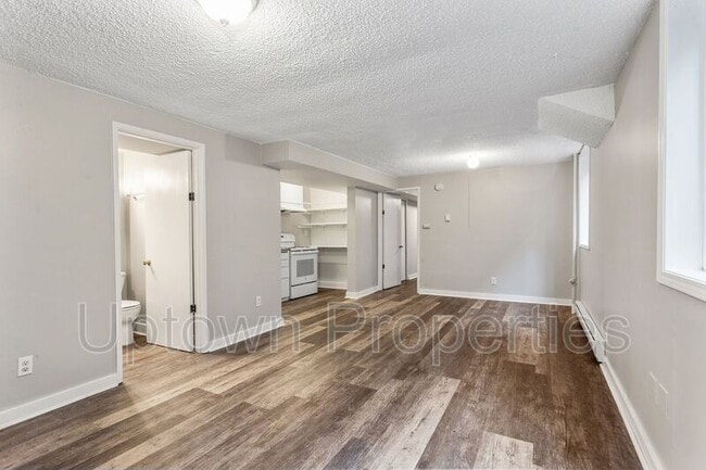 Building Photo - 3737 SE Cesar Estrada Chavez Blvd Rental
