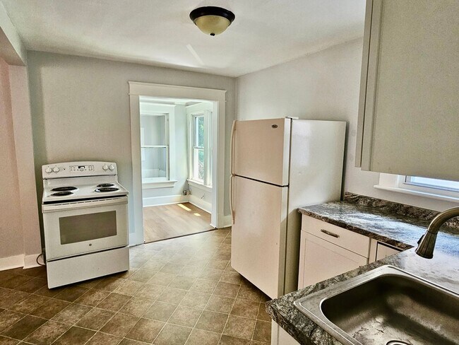 Photo - Second Floor 2 BED/1 BATH Apartment Unit APT 2