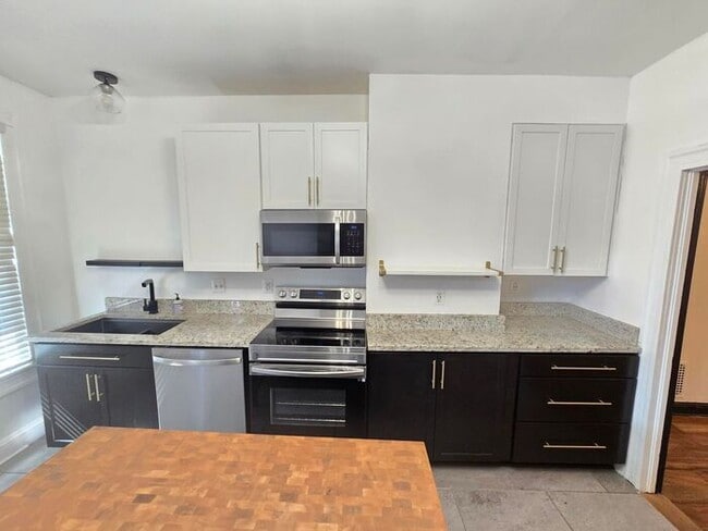 Photo - 3 Bedroom BEAUTIFUL HOME