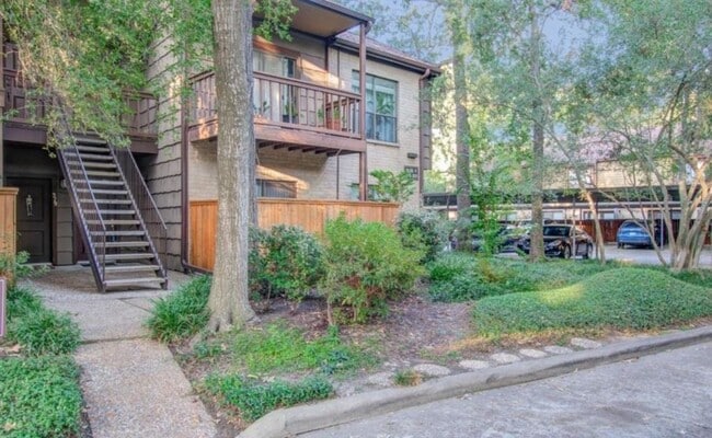 Photo - 11711 Memorial Dr Unit 611