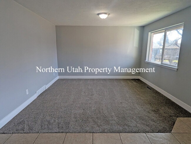 Photo - 4 Bed, 2 Bath