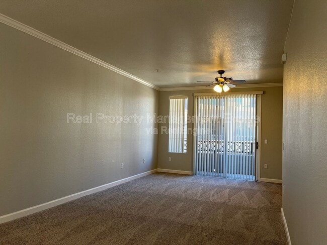 Photo - 4455 E Paradise Vlg Pkwy S Unidad 1021