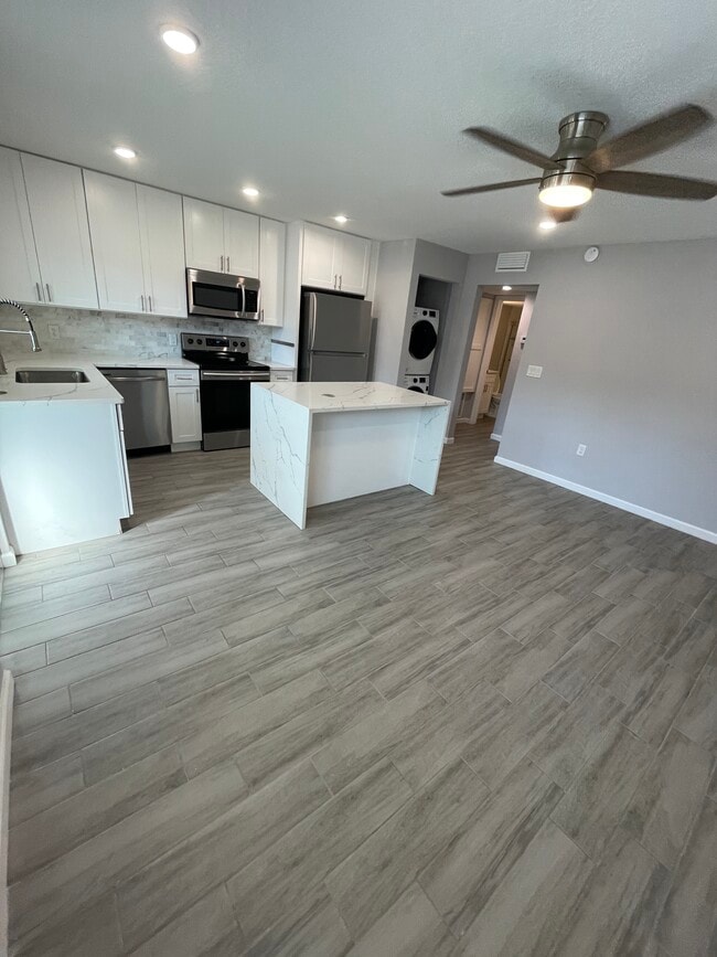 Photo - 1600 8th St Unit 203