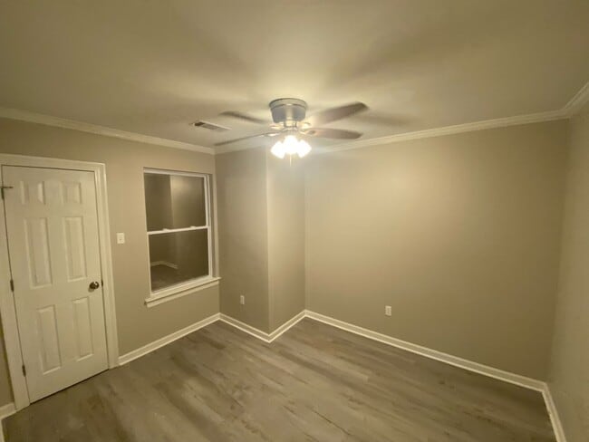 Photo - 4 BEDROOMS 2 BATHS! SECTION 8 ACCEPTED!!