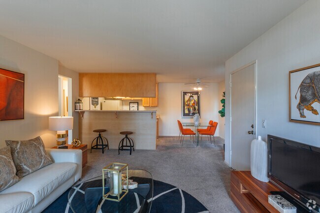 1 habitación, 1 baño, 660 pies cuadrados, sala de estar