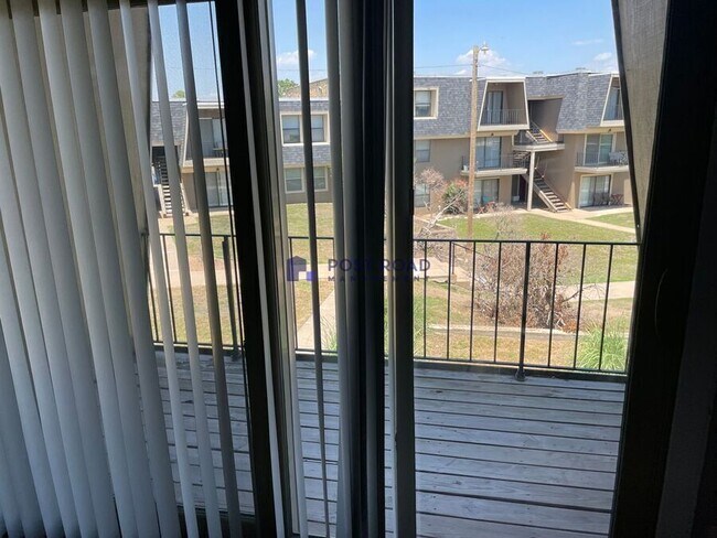 Photo - 2902 S Osage Ave Unit 102