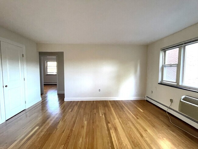 Photo - 580 Salem St Unidad 5