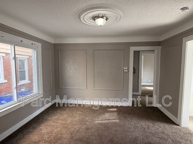 Photo - 16728 Woodingham Dr Unit Lower