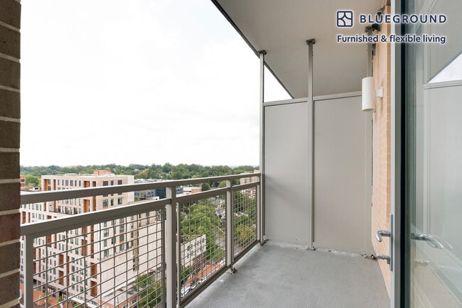 Photo - 4800 Auburn Ave Unidad FL16-ID1150