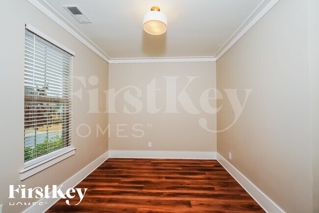 Photo - 4953 Natalie Way