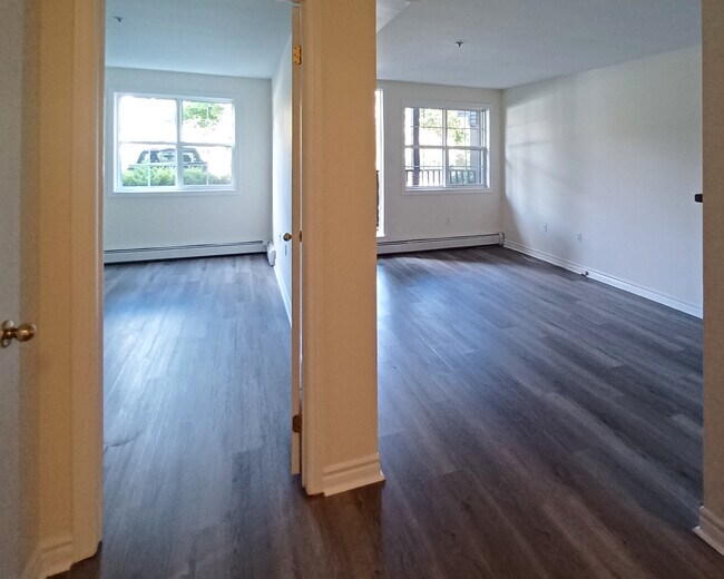 Photo - Crestview Place