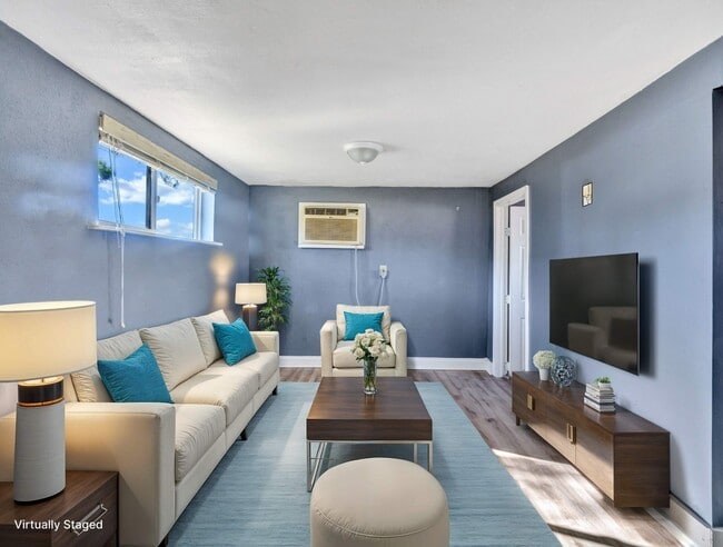 Building Photo - 731 W Hull St Unit 912 S Armstrong st.