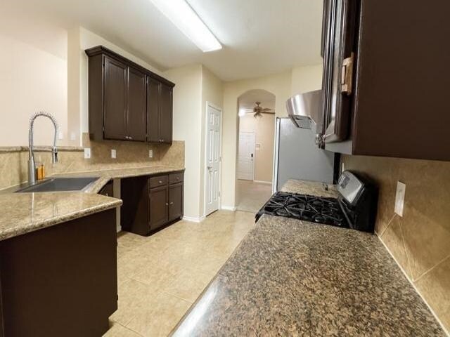 Photo - 11201 Pedrosa St