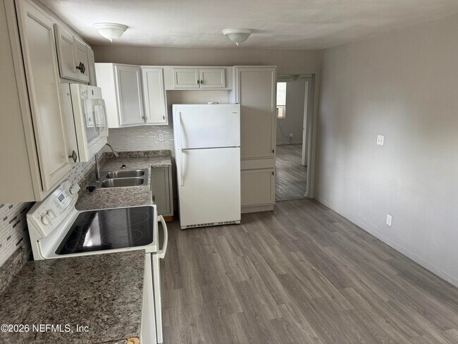 Photo - 5659 Ansley St