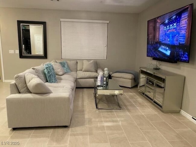 Photo - 917 Bluebell Brook St