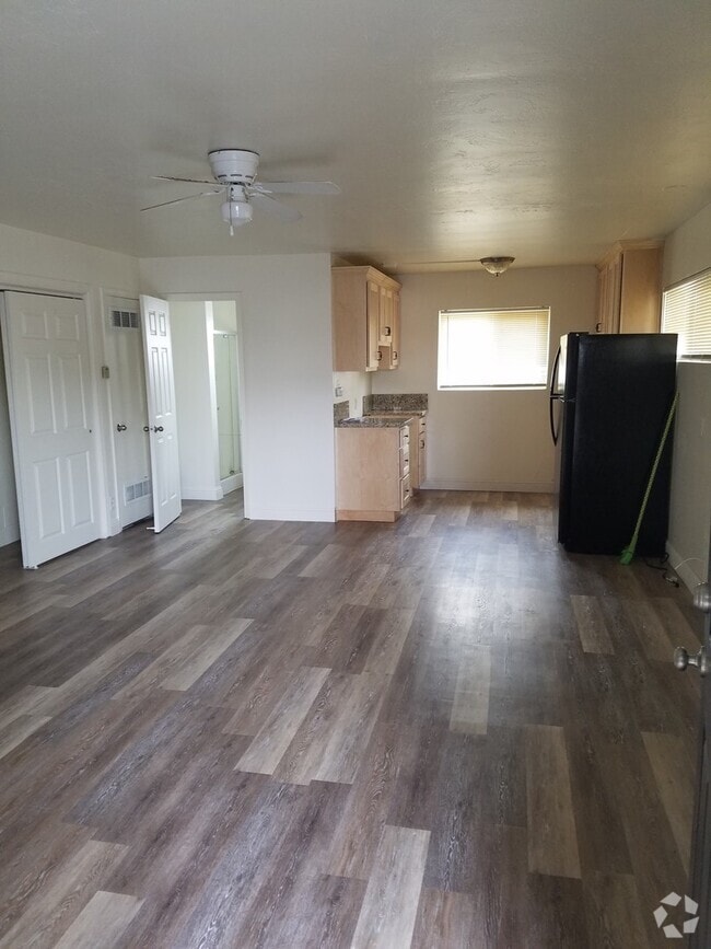 Building Photo - H518NS Unit B Rental