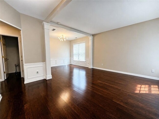 Photo - 2584 Alvecot Cir SE