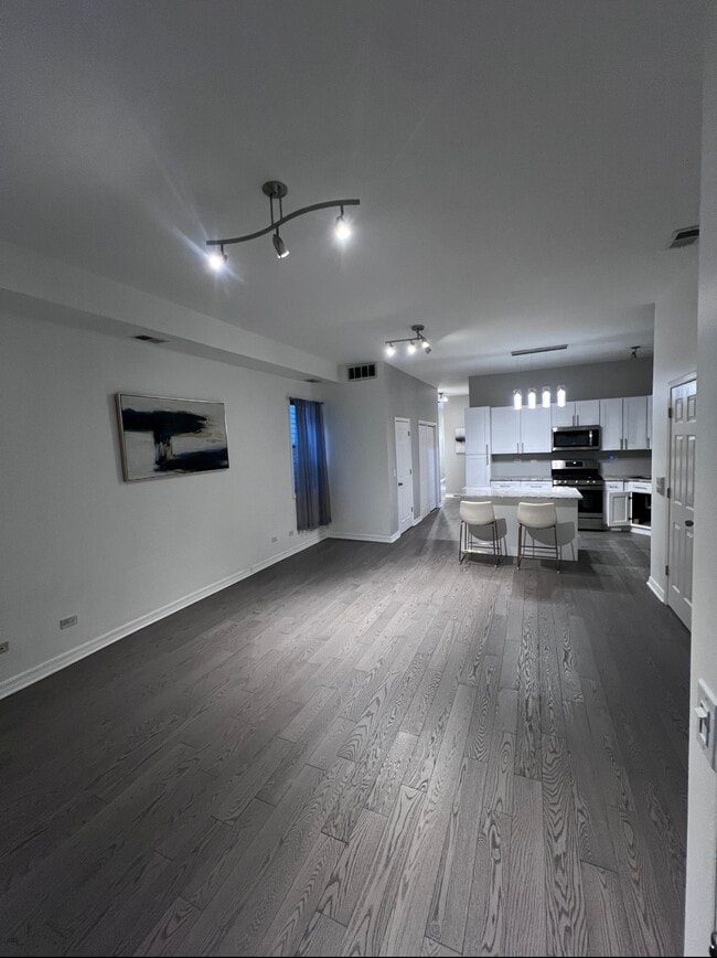 Photo - 2807 W Jackson Blvd Unidad 2