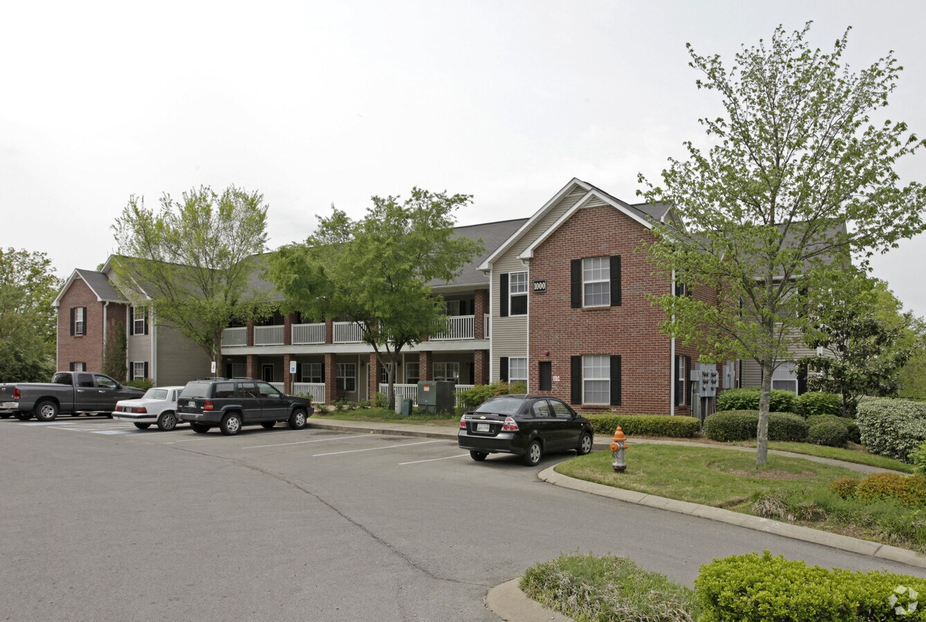 Bellewood Park Apartments - Bellewood Park Apartments