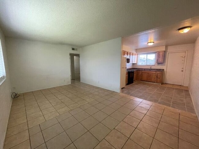 Photo - 4821 E Willetta St